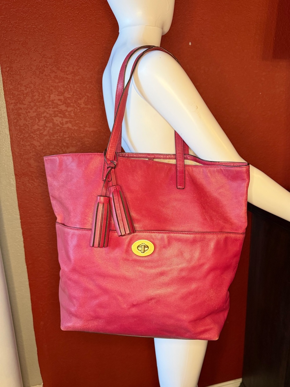 Coach Legacy Berry Pink Leather Turnlock Tassel Tote Bag GUC